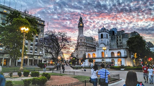 Buenos Aires Legislators Propose Stricter Measures to Safeguard Against Underage Gambling