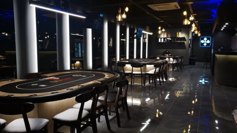 South Korea Cracks Down on "Hold'em Pubs" Amidst Illegal Gambling Concerns