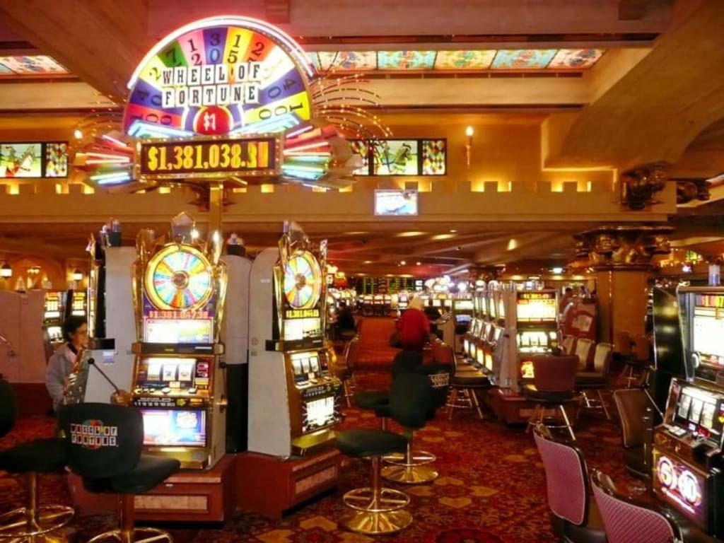 Excalibur customer hit $12 million jackpot on Megabucks Slots