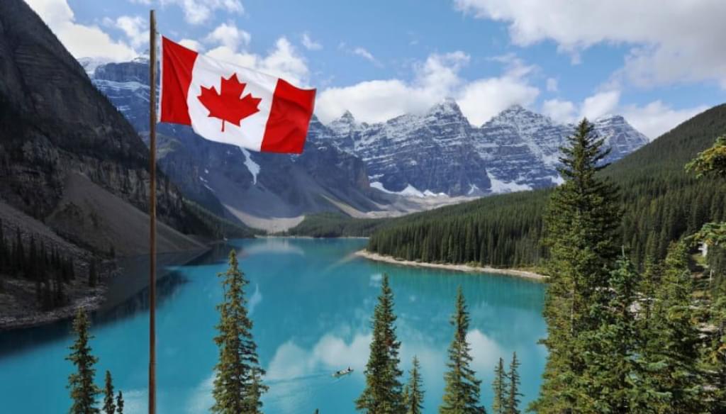 Due to a strike in Michigan, poker players are moving to Canada
