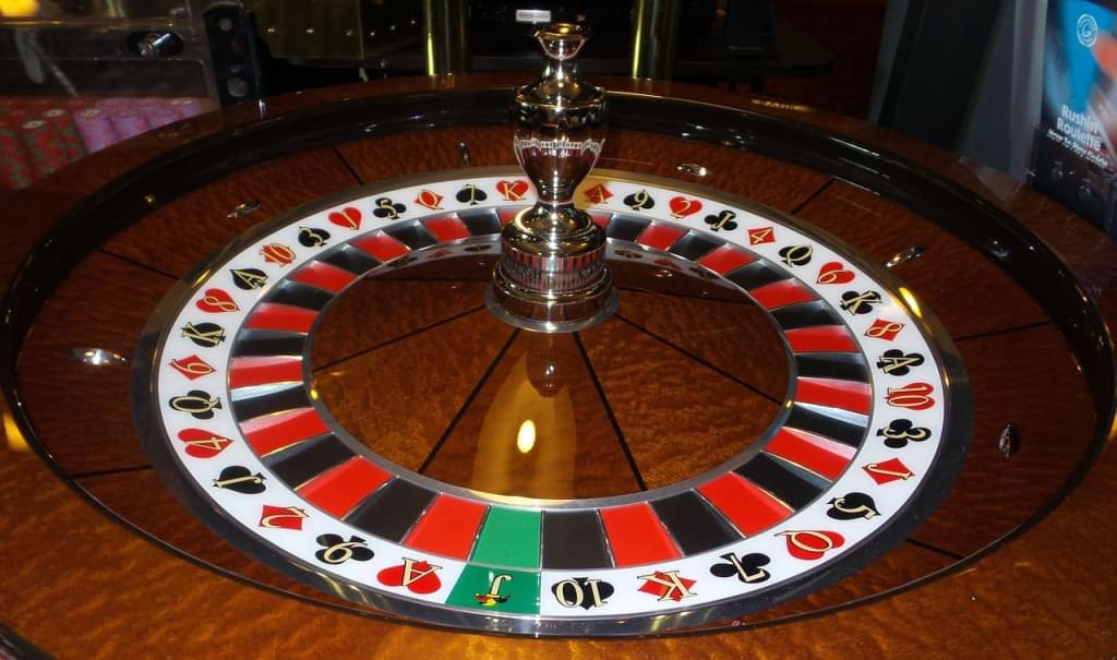 What are roulette analyzers and how to use them