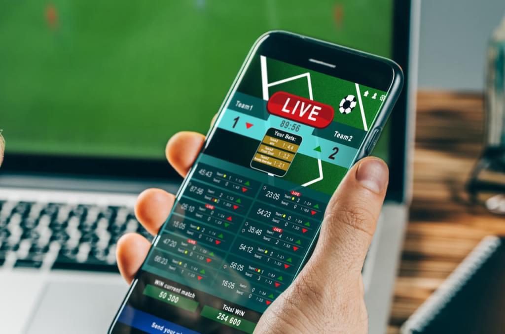 Mobile Betting and the Rise of Esports: Key Trends According to SOFTSWISS