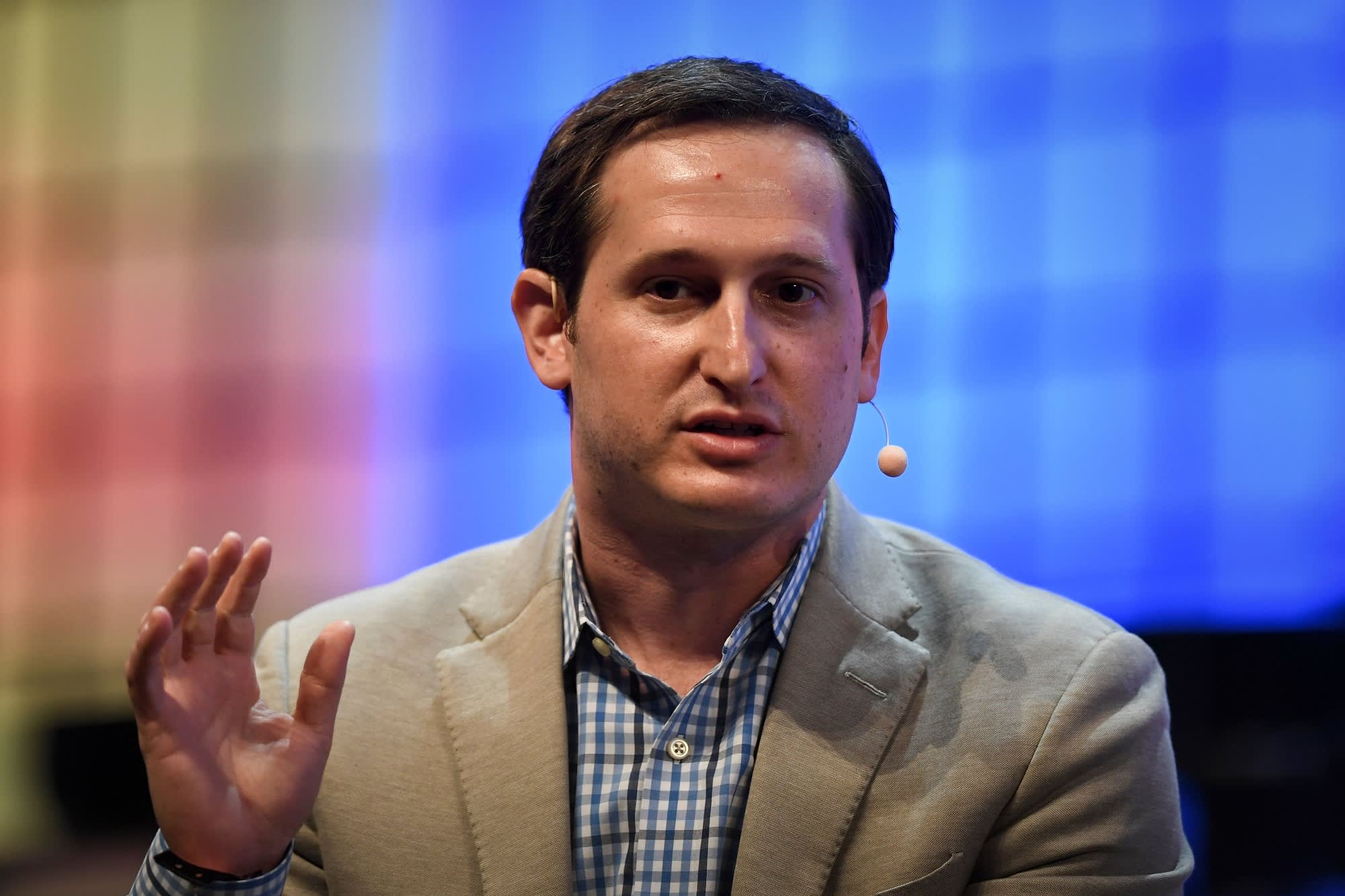 DraftKings CEO Advocates for AI Integration in Online Casino Sector
